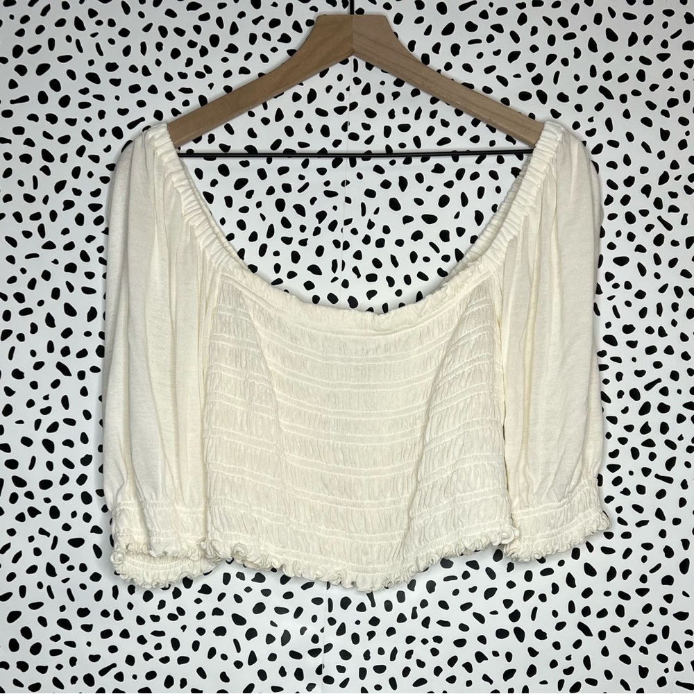 urban outfitters | cream ruched crop top